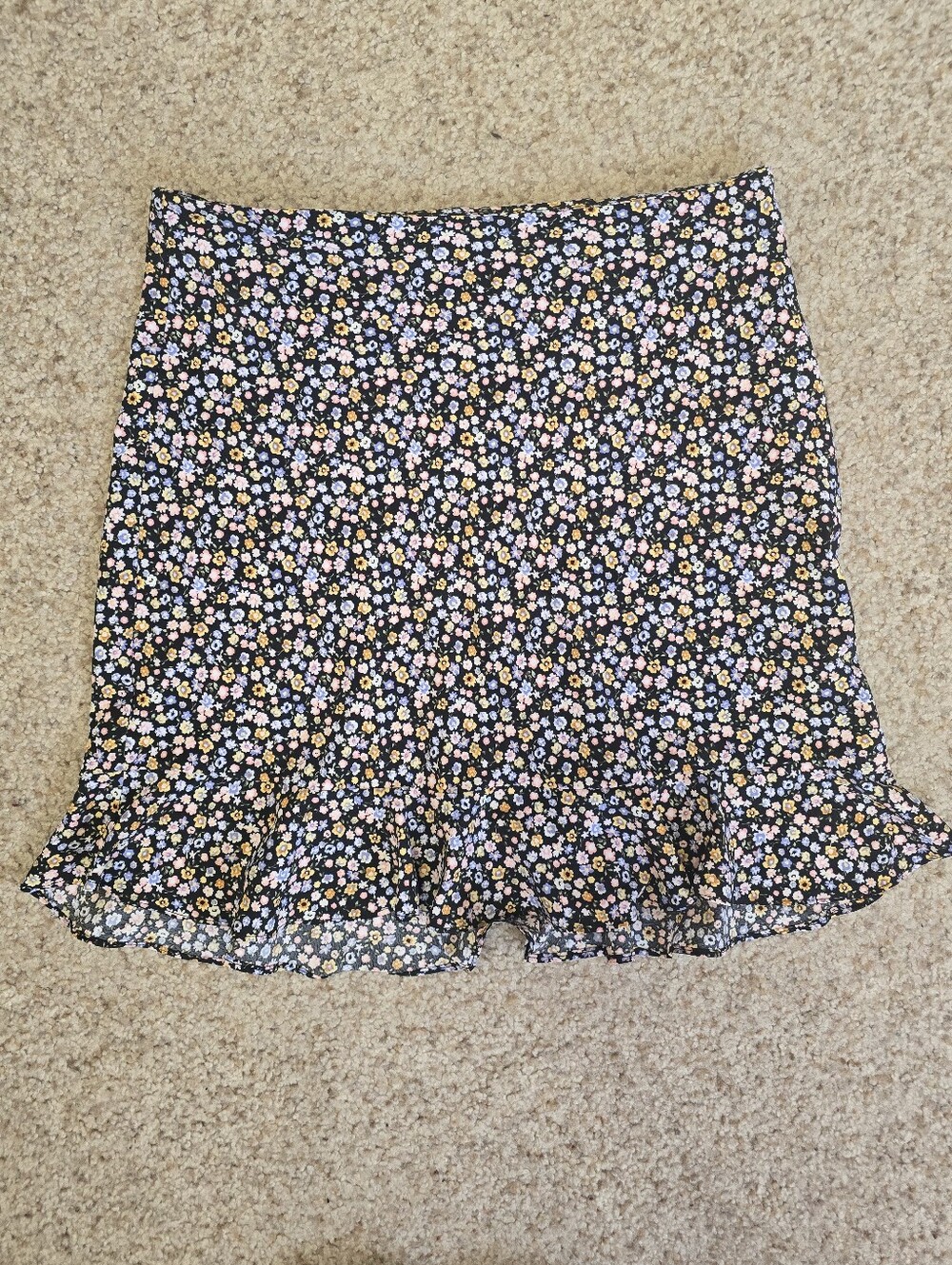 Ivy and Main Floral Skirt - size Medium
